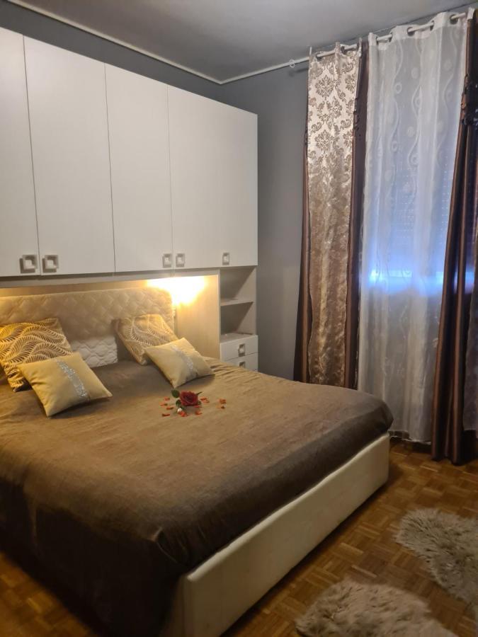 Petalo Rosso Apartamento Pegognaga Exterior foto